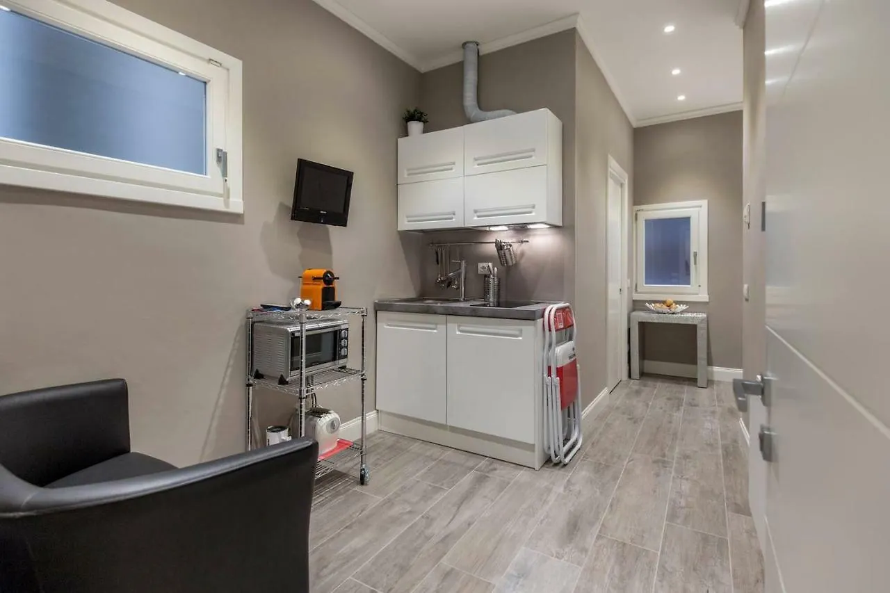 Bell Tower Studio Apartment Firenze 0*,  Italia