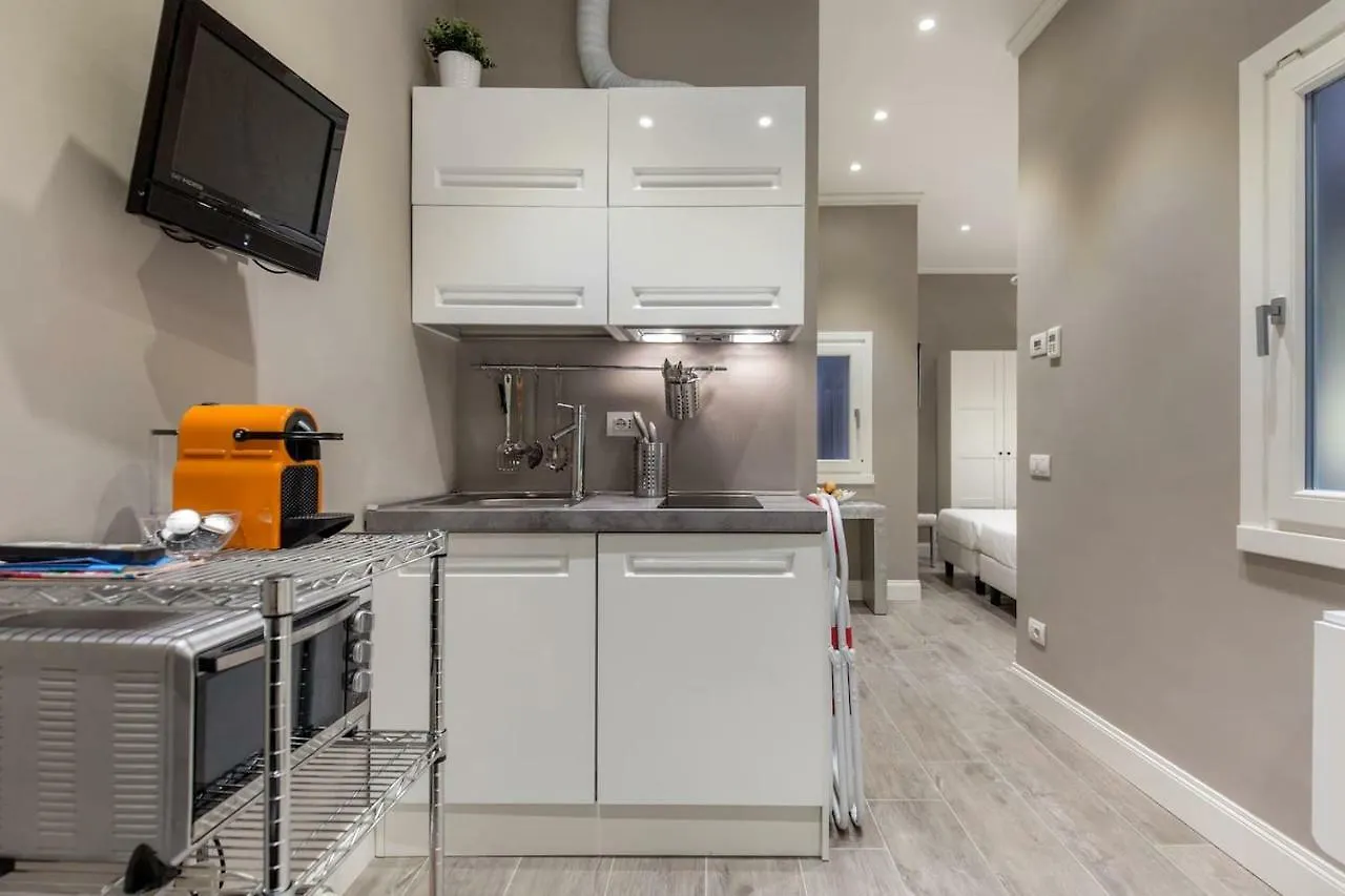 Bell Tower Studio Apartment Firenze Italia